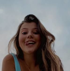 Meet your Posher, Savanna